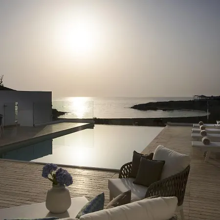 Villa Blue Waves Beachfront *